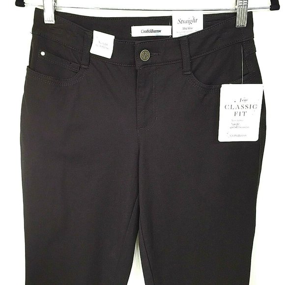 Croft & Barrow Classic Fit Straight Leg Jeans Size 4 Brown Stretch 5 Pockets - Picture 1 of 5